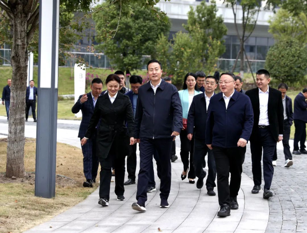 广安市委副书记,市长赵波调研广安经开区和广安(深圳)产业园